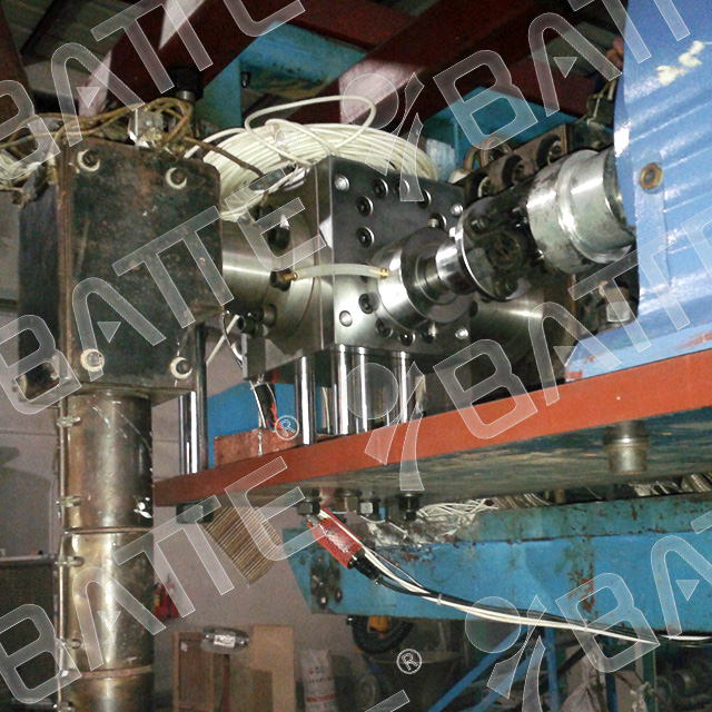 extrusion melt pump